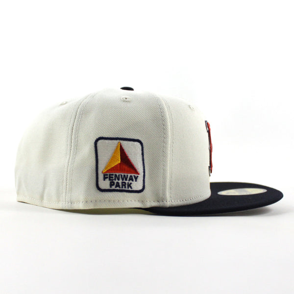 Boston-Red-Sox-CITGO-Fenway-Park-New-Era-59Fifty-Fitted-Hat-_Chrome-White-Navy-and-Gray-Under-Brim_-2_600x600.jpg