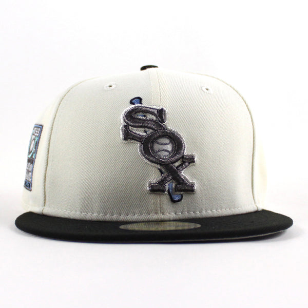 Chicago-White-Sox-1933-All-Star-game-New-Era-Fitted-59Fifty-Hat-_Chrome-White-Black-Gray-Under-Brim_-Air-Jordan-6-Metallic-Silver-Chrome-3_600x600.jpg