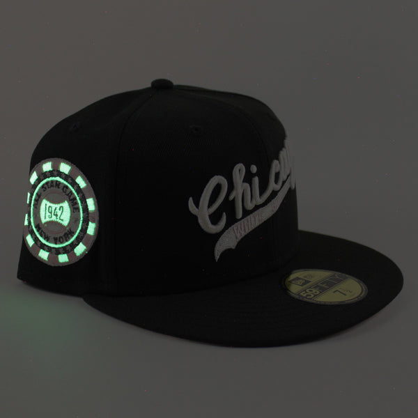 ChicagoWhiteSox1942AllStarGamePokerChipNewEraFitted59FiftyHat_BlackPinkUnderBrim_-0_600x600.jpg