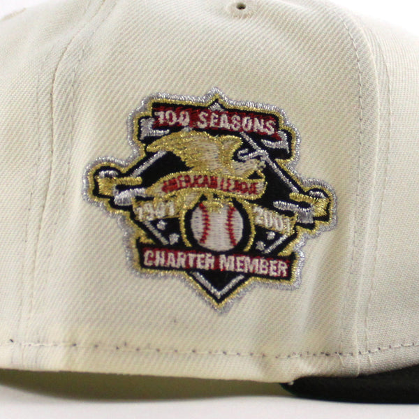 ClevelandIndians100SeasonsNewEra59FiftyFittedHat_ChromeWhiteBlackGreenUnderBrim_-5_600x600.jpg