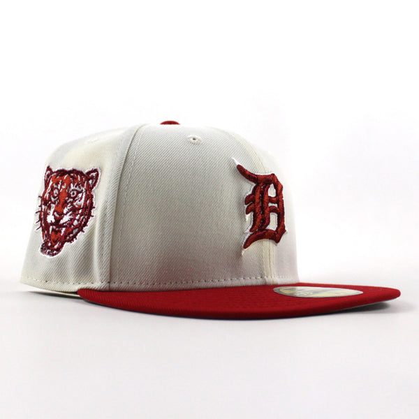 DetroitTigersTigerPatchNewEra59FiftyFittedHat_ChromeWhiteScarletRedGrayUnderBrim_-4_600x600.jpg