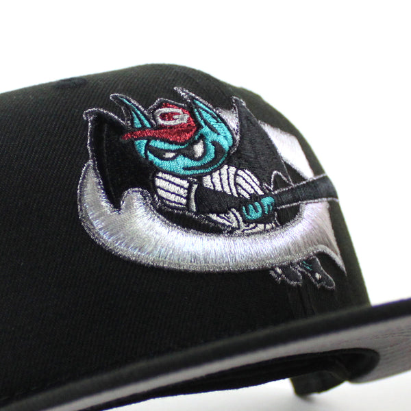 Greensboro-Bats-New-Era-59Fifty-Fitted-Hat-_Black-Gray-Under-Brim_-4_600x600.jpg