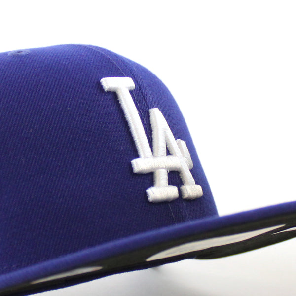LosAngelesDodgers2024WorldSeriesChampionNewEra59FiftyFittedHat_RoyalBlueGrayUnderbrimUnderBrim_-6_600x600.jpg