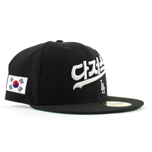 LosAngelesDodgers_xKoreanNewEra59FiftyFittedHat_BlackGreenUnderBrim_-4_600x600.jpg