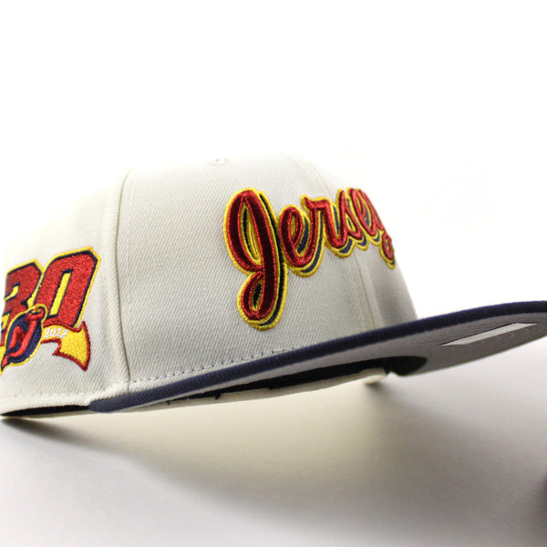 NewJerseyDevils30thAnniversaryNewEra59FiftyFittedHat_ChromeWhiteNavyGrayUnderbrim_-1_600x600.jpg