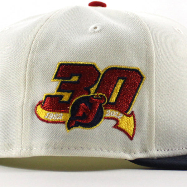 NewJerseyDevils30thAnniversaryNewEra59FiftyFittedHat_ChromeWhiteNavyGrayUnderbrim_-5_600x600.jpg
