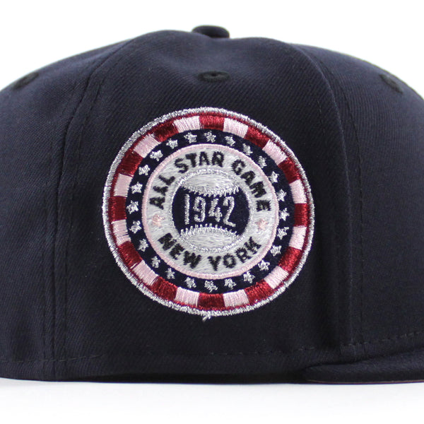 NewYorkYankees1942AllStarGamePokerChipPatchNewEra59FiftyFittedHat_NavyPinkUnderBrim_-5_600x600.jpg