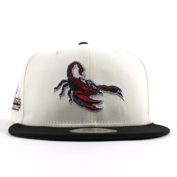 Scottsdale-Scorpions-Arizona-Fall-League-New-Era-59Fifty-Fitted-Cap-_Chrome-White-Black-Green-Under-Brim_-3_600x600.jpg