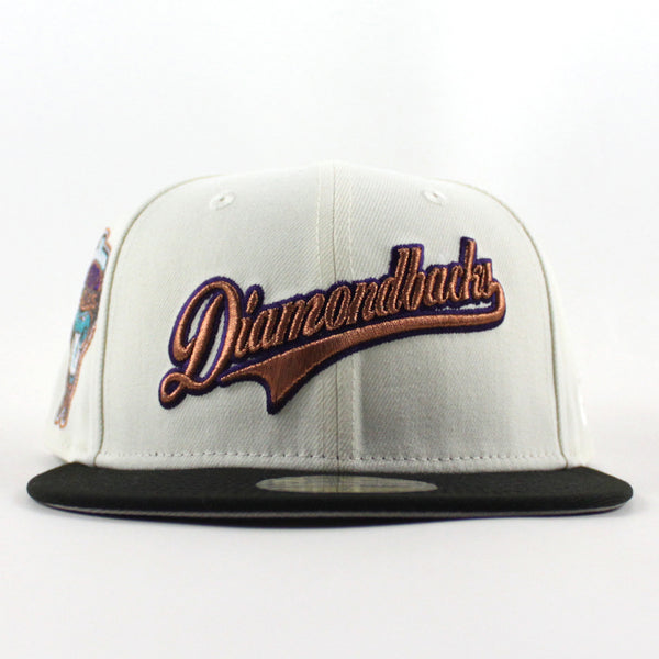 ScriptlogoArizonaDiamondbacks1998InauguralSeasonNewEra59FiftyFittedHat_ChromeWhiteBlackGrayUnderBrim_-3_600x600.jpg