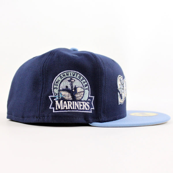 Seattle-Mariners-30TH-Anniversary-New-Era-59Fifty-Fitted-Hat-_Oceanside-Blue-Sky-Blue-Metallic-Silver-Under-Brim_-2_600x600.jpg
