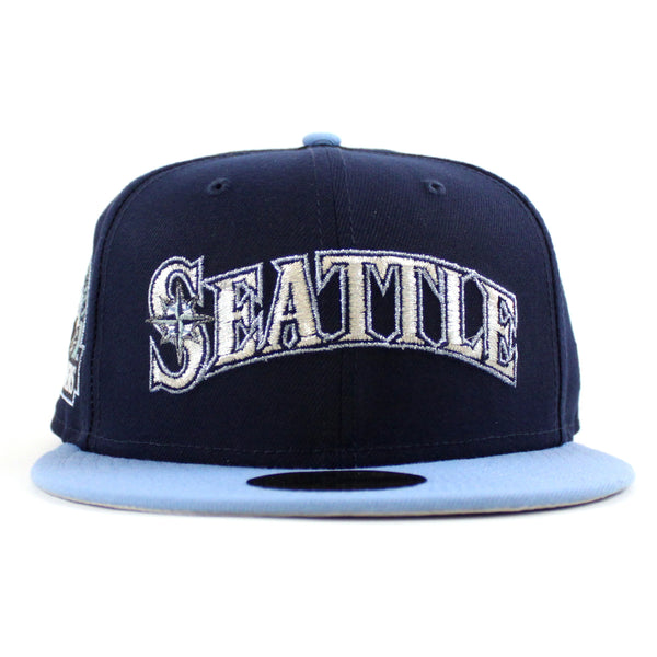 Seattle-Mariners-30TH-Anniversary-New-Era-59Fifty-Fitted-Hat-_Oceanside-Blue-Sky-Blue-Metallic-Silver-Under-Brim_-3_600x600.jpg