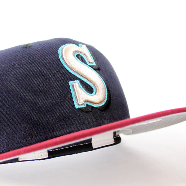 Seattle-Mariners-40th-Anniversary-New-Era-59Fifty-Fitted-Hat-_Navy-Cardinal-Gray-Under-Brim_-6_600x600.jpg