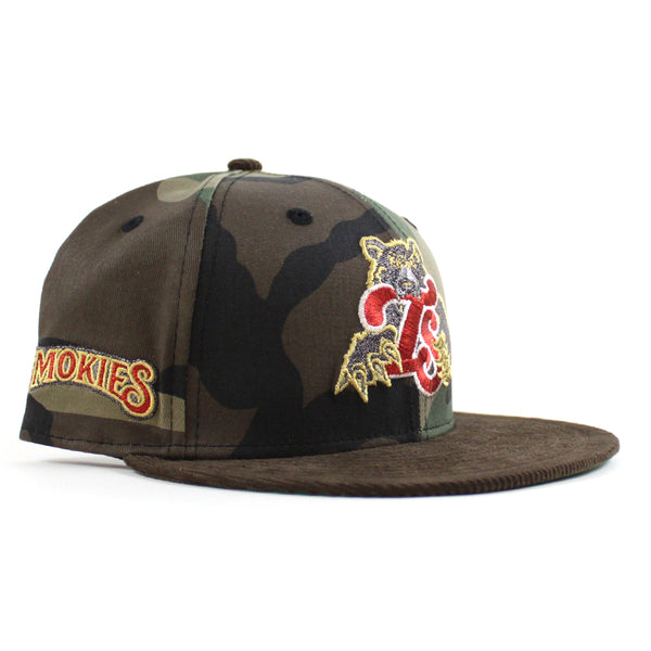TENSMOTENNESSEESMOKIESBEARNewEra59FiftyFittedHat_WoodLandCamoBrownGreenUnderBrim_-3_600x600.jpg
