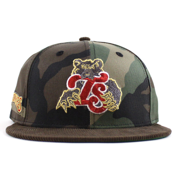TENSMOTENNESSEESMOKIESBEARNewEra59FiftyFittedHat_WoodLandCamoBrownGreenUnderBrim_-4_600x600.jpg