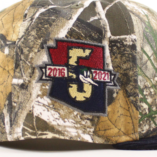 TUCSON-ROADRUNNERS-5th-Anniversary-New-Era-59Fifty-Fitted-Hat-_RealTree-Camo-Navy-Gray-Under-Brim_-5_600x600.jpg