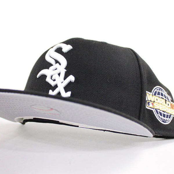 chicago-white-sox-2005-world-series-new-era-fitted-59fifty-hats-_black-gray-under-brim_-4_600x600.jpg